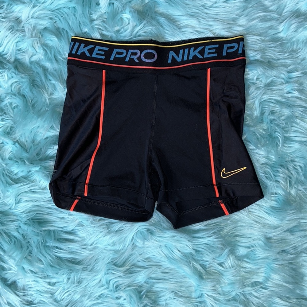 Women’s Nike Pro Dri-Fit spandex shorts, size Small